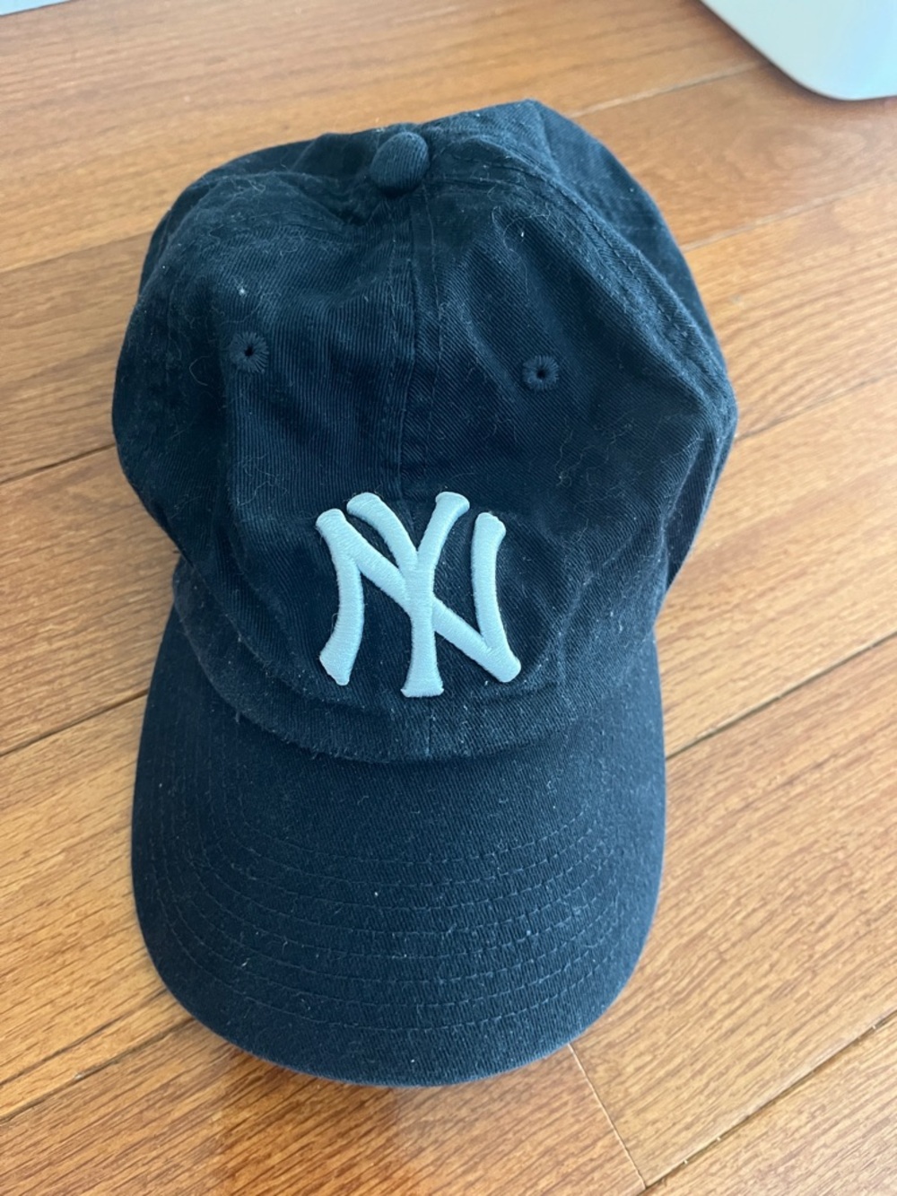 navy Blue Yankees Baseball Cap with White NY Logo